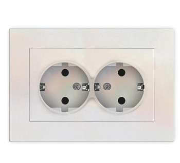 Розетка 2-м СП Афина 16А IP20 с заземл. в сборе жемчуж. Universal A0128-OBr