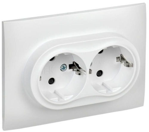 Розетка 2-м SKANDY 16А с заземл. защ. шторки в сборе SK-R07W арктич. бел. IEK SK-R24-16-K01-F