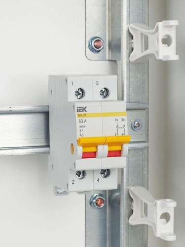 Выключатель нагрузки (мини-рубильник) 2п 63А ВН-32 KARAT IEK MNV10-2-063