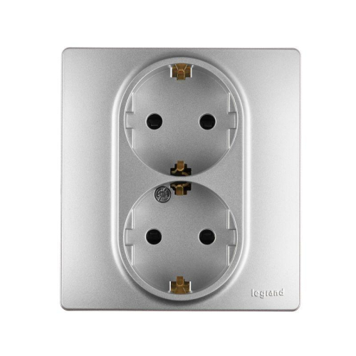 Розетка 2-м СП Etika 16А IP31 250В 2х2P+E с заземл. защ. шторки немецк. стандарт безвинт. клеммы алюм. IEK 672433