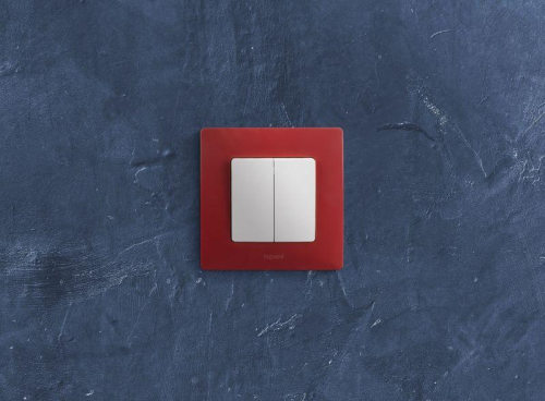 Выключатель 2-кл. СП Etika 10А IP20 250В 10AX безвинтов. зажимы механизм бел. IEK 672202