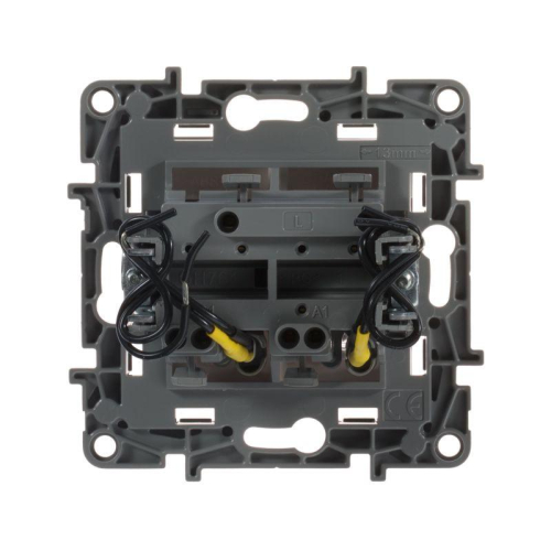 Выключатель 2-кл. СП Etika 10А IP20 250В 10AX с подсветкой/индикацией безвинтов. зажимы механизм бел. IEK 672204