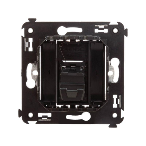 Розетка USB 2.0 1-м СП Avanti "Черный матовый" тип А-А DKC 4412403