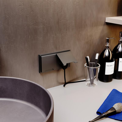 Розетка 1-м СП S70 16А с заземл. защ. шторки + крышка механизм титан Voltum VLS040306