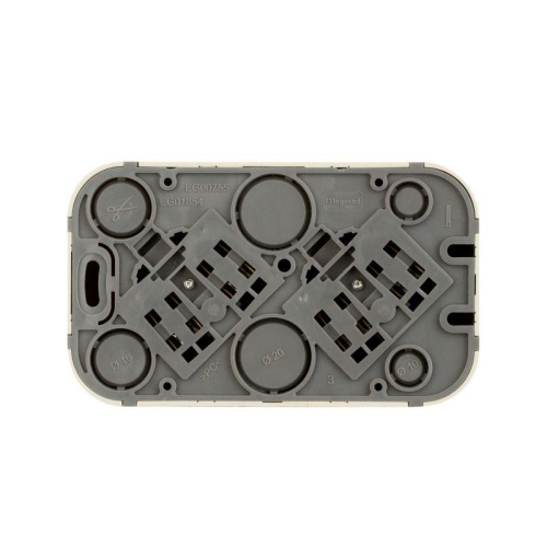 Розетка 2-м ОП Quteo 16А IP20 250В 2х2P+E с заземл. защ. шторки сл. кость IEK 782267