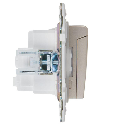 Розетка 1-м SKANDY 16А IP44 с заземл. защ. шторки с крышкой SK-R11Sh шампань IEK SK-R16-16-44-K37