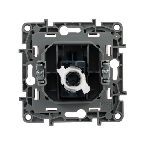 Розетка компьютерная 1-м СП Etika RJ45 кат.5E UTP механизм бел. IEK 672241