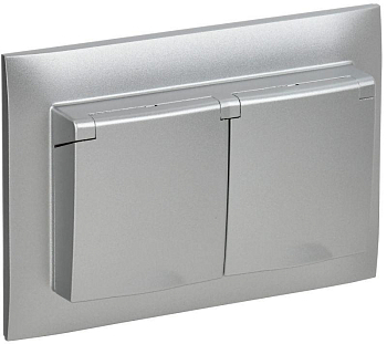 Розетка 2-м SKANDY 16А IP44 с крышкой в сборе SK-R12S серебр. IEK SK-R26-16-44-K23-F