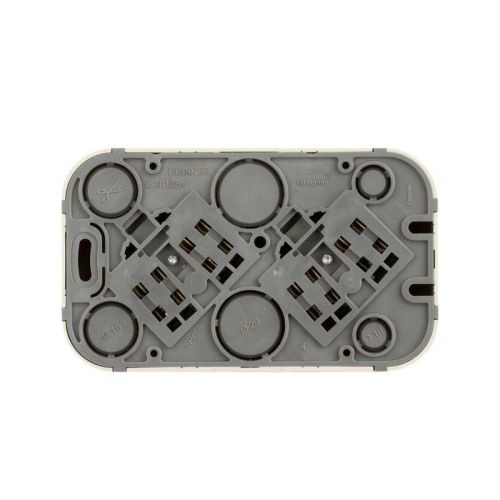 Розетка 2-м ОП Quteo 16А IP20 250В 2х2P+E с заземл. без защ. шторок бел. IEK 782233