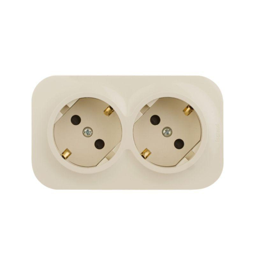 Розетка 2-м ОП Quteo 16А IP20 250В 2х2P+E с заземл. защ. шторки сл. кость IEK 782267