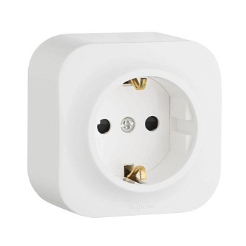 Розетка 1-м ОП Quteo 16А IP20 250В 2P+E с заземл. защ. шторки бел. IEK 782220