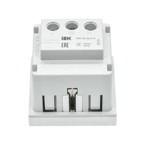 Розетка PRIMER с заземл. защ. шторки винт. зажим РКС-20-30-П-К бел. IEK PR-KK40D-RSZH-2-2-K01