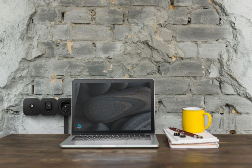 Розетка 1-м ОП Quteo 16А IP20 2P+E с заземл. без защ. шторок черн. матов. IEK 782472