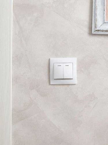 Выключатель 2-кл. СП Кварта 10А IP20 ВС10-2-1-КБ с индикацией бел. GENERICA EVK21-K01-10-DM