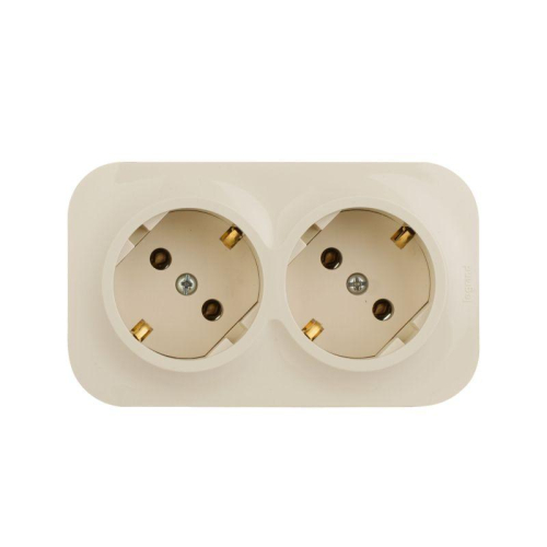 Розетка 2-м ОП Quteo 16А IP20 250В 2х2P+E с заземл. без защ. шторок сл. кость IEK 782263