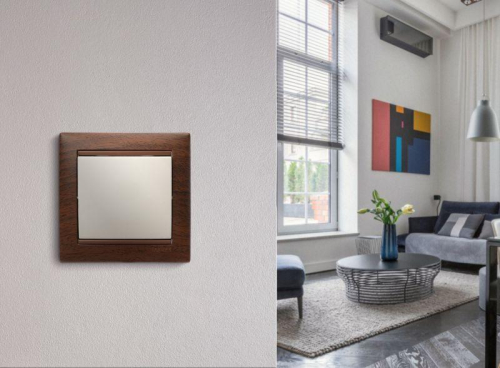 Выключатель 1-кл. СП Valena 10А IP31 250В механизм сл. кость IEK 774301