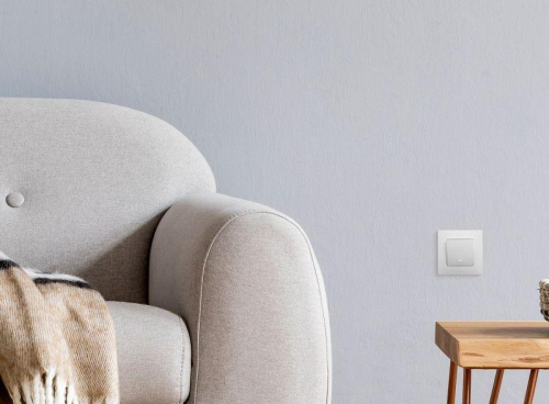 Выключатель 1-кл. СП Etika 10А IP20 250В 10AX безвинтов. зажимы механизм бел. IEK 672201