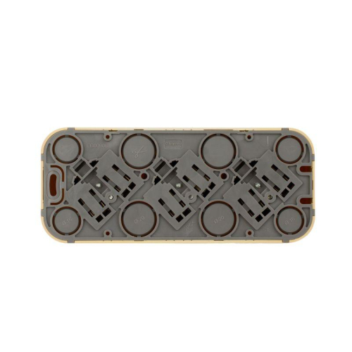 Розетка 3-м ОП Quteo 16А IP20 250В 3х2P+E с заземл. защ. шторки дерево IEK 782288