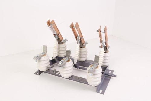 Разъединитель РВ-10/630 УХЛ2 Электрофарфор 00000374